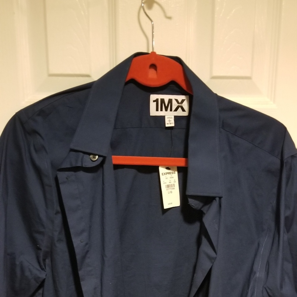 Button up - Picture 2 of 2